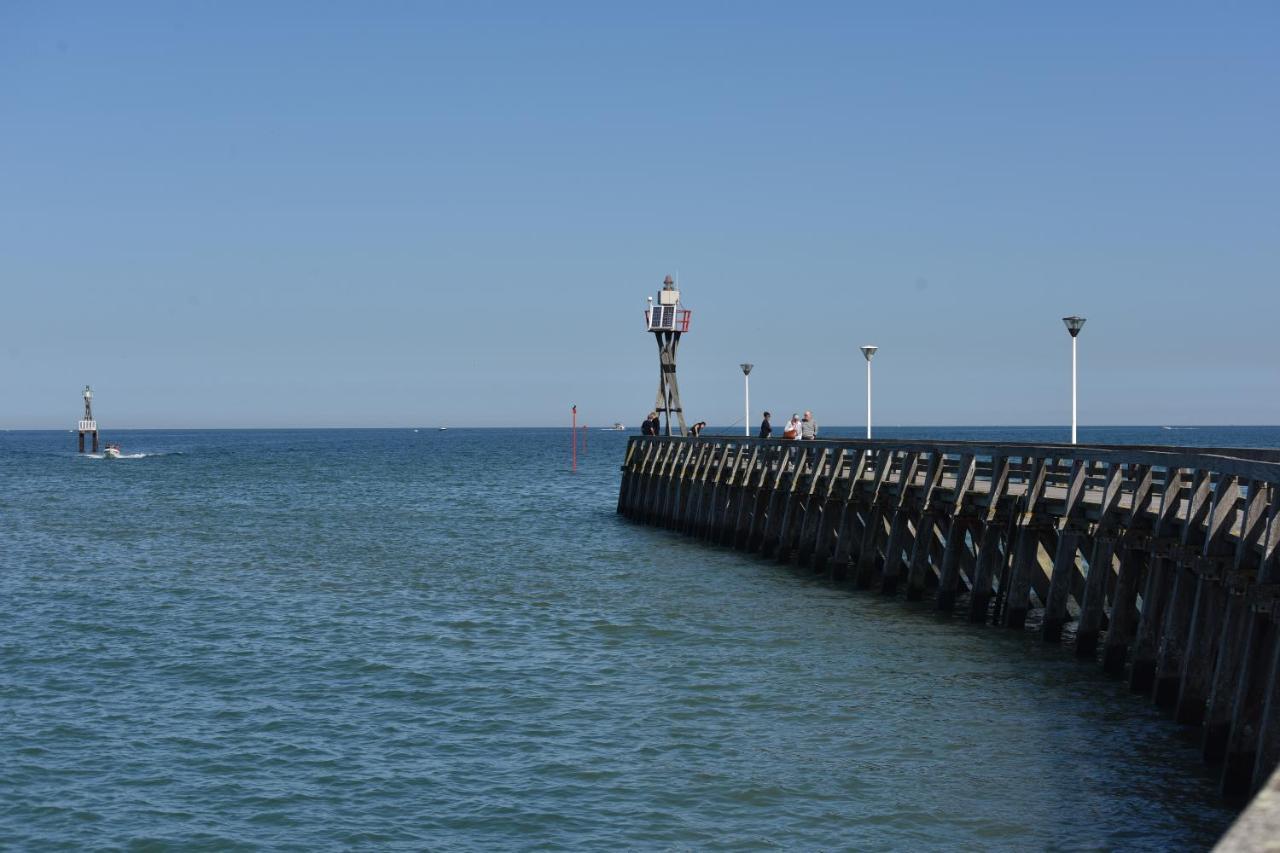 Willa Le Petit Fort Beny-sur-Mer Zewnętrze zdjęcie